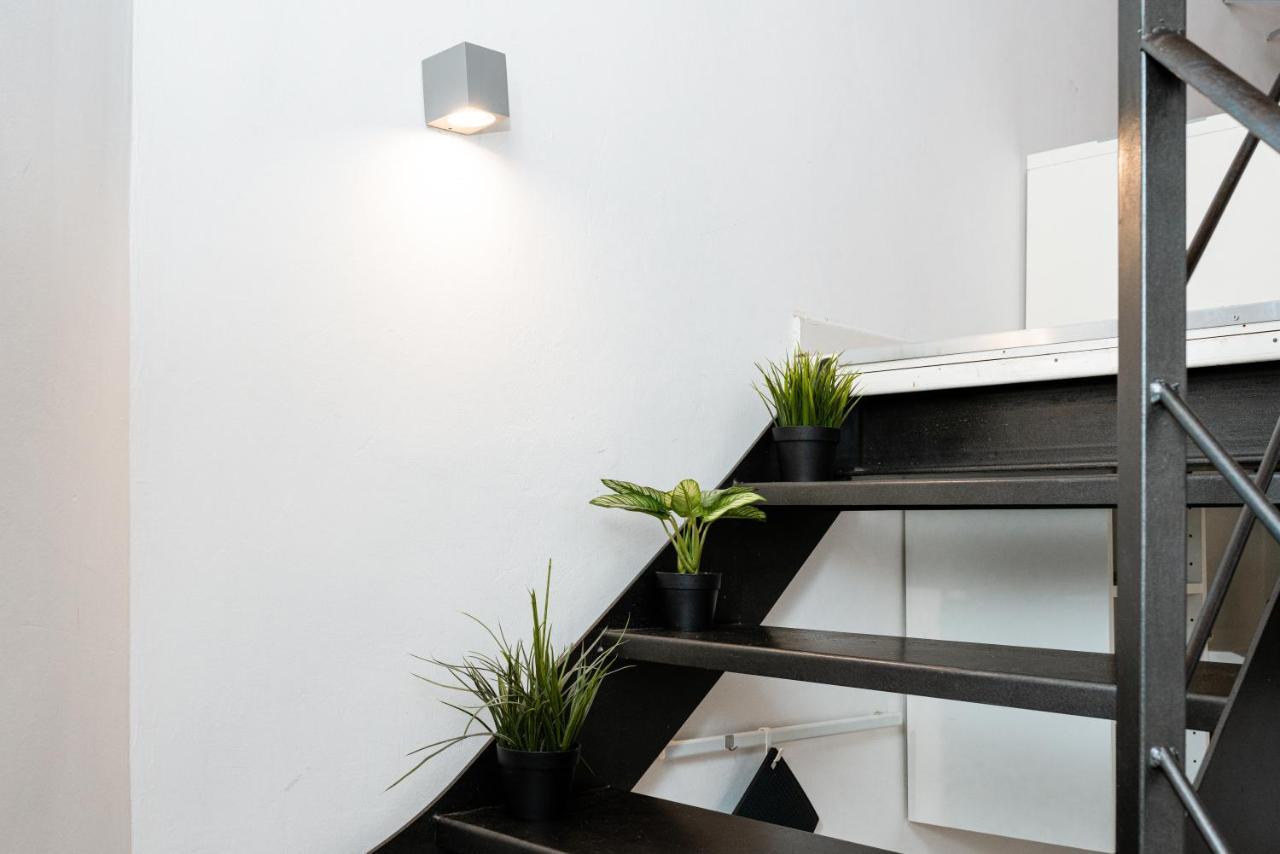 Stagabin Little Loft Near Porta Susa Station And Subway トリノ エクステリア 写真