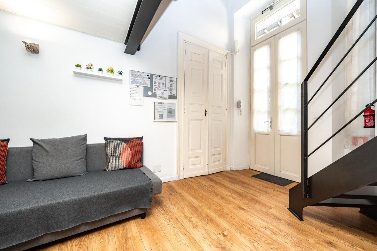 Stagabin Little Loft Near Porta Susa Station And Subway トリノ エクステリア 写真