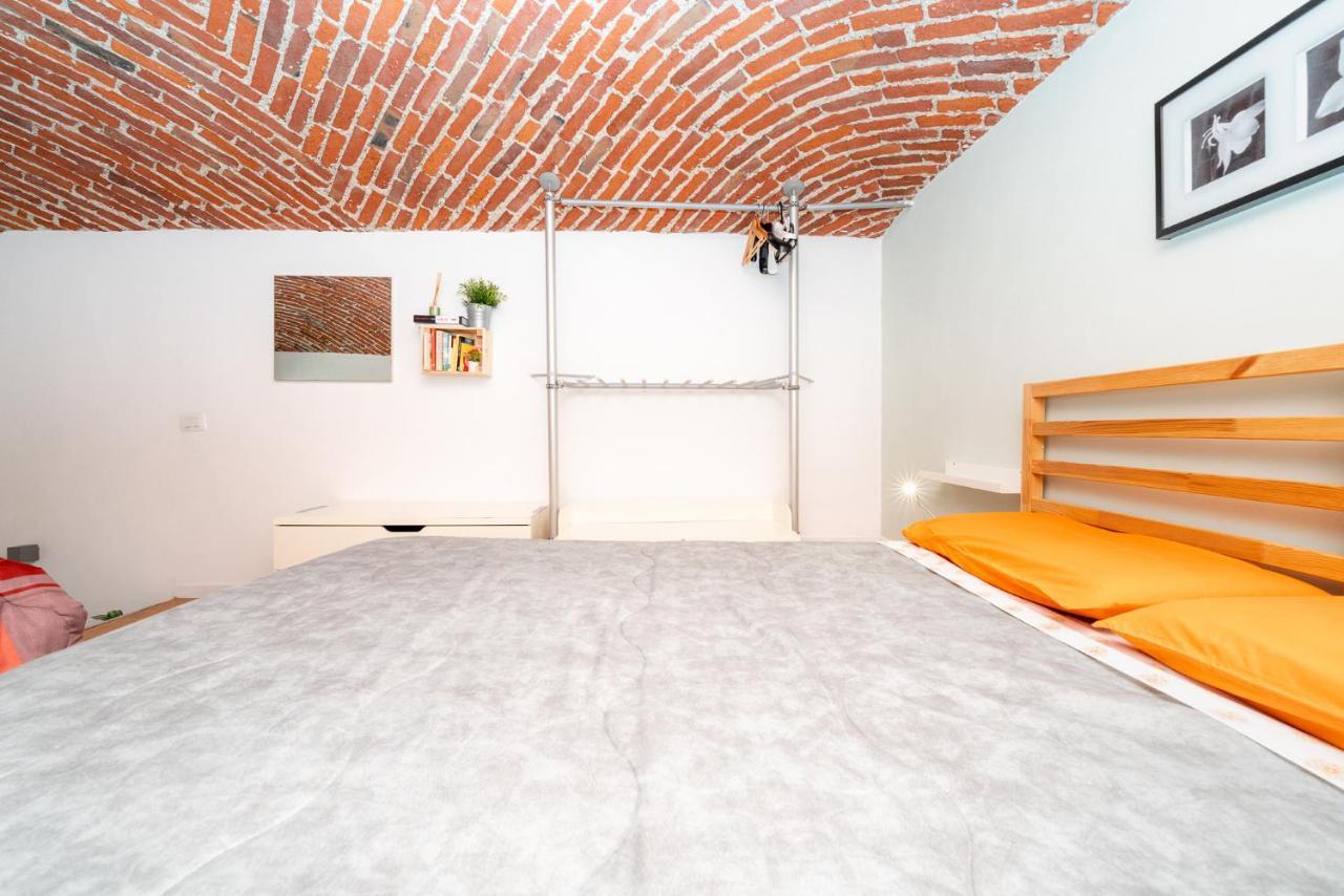 Stagabin Little Loft Near Porta Susa Station And Subway トリノ エクステリア 写真